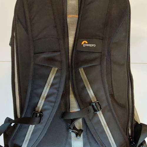Lowepro FLIPSIDE 300AW III BACKPACK