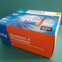 INTEL PENTIUM 4 2.4GHz SL6RZ CPU含原廠風扇