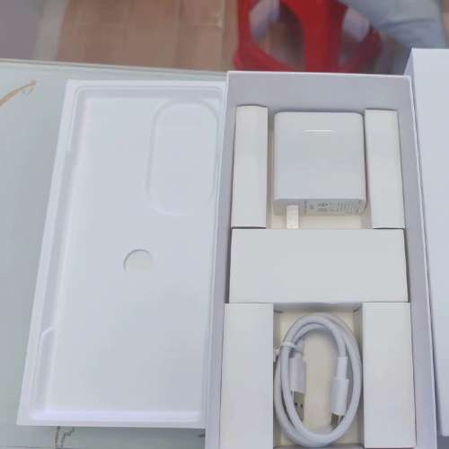 華為榮耀90 12+256g 95新