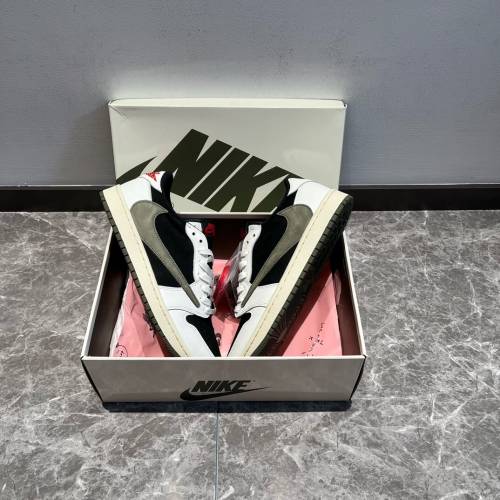 Travis Scott x Jordan Air Jordan 1 Low “Medium Olive”联名款 倒钩5.0 黑绿休闲...