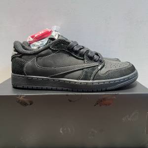 Travis Scott x Air Jordan 1 Low OG“Black/Phantom”黑武士 倒钩4.0 黑色❤️板鞋