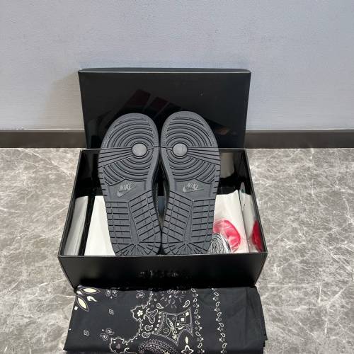 Travis Scott x Air Jordan 1 Low OG“Black/Phantom”黑武士 倒钩4.0 黑色❤️板鞋