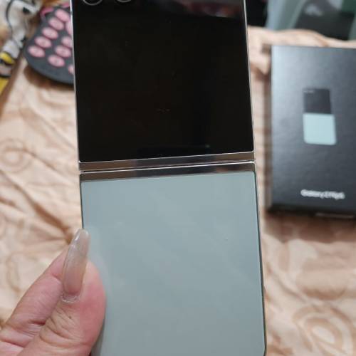 Samsung flip 5