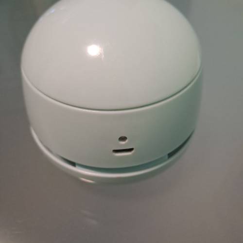 桌面擦膠碎吸塵器 (包USB充電線)