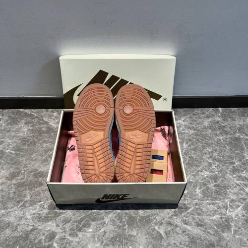 Travis Scott x Jordan Air Jordan 1 Low OG Ganary Yellow 联名款板鞋