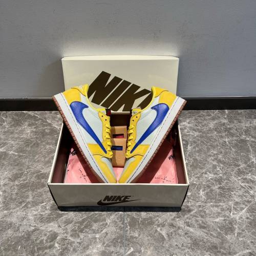 Travis Scott x Jordan Air Jordan 1 Low OG Ganary Yellow 联名款板鞋
