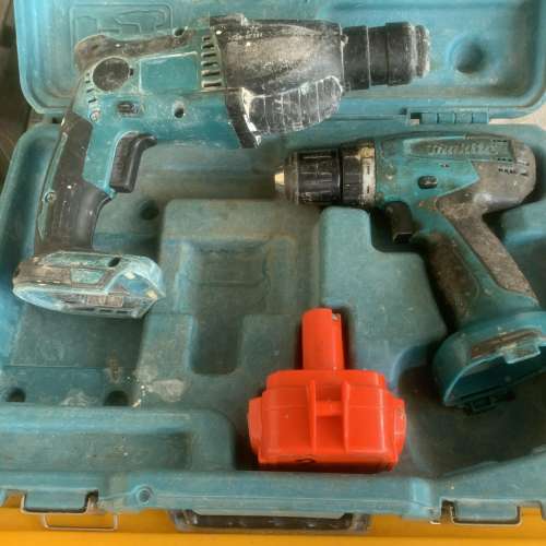 Makita 牧田 沖擊批 震動批 電批二枝(有問題壞咗) +1 電池 + 1工具箱 HK$150.00