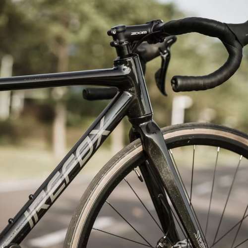 火之孤 IREFOX Sora 18速 碟剎鋁合金公路車 送水架前後蛙燈