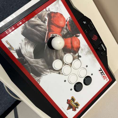 Madcatz TE2+ Fightstick (Joystick)
