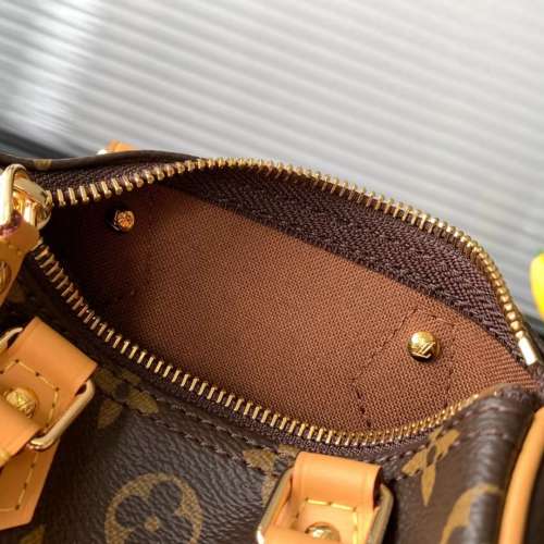 LV M81085 NANO SPEEDY 手袋 路易威登经典 Speedy 手袋