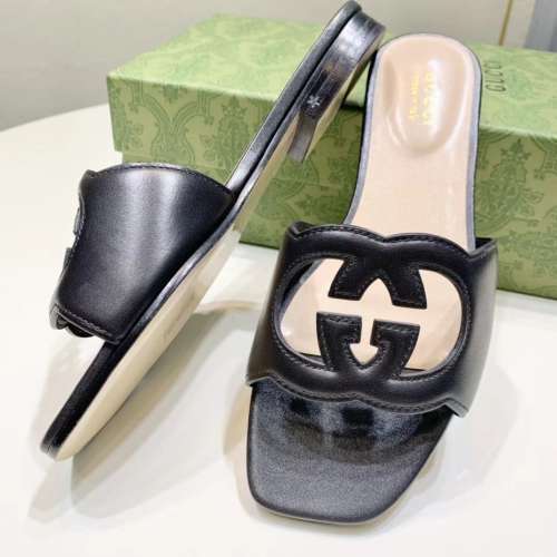 GUCCI女士INTERLOCKING G鏤空涼鞋款式 ‎694451