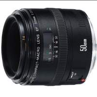 Canon EF 50mm f2.5 compact marco