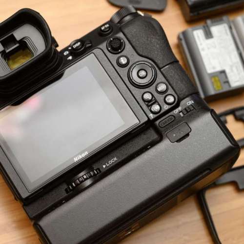 Nikon Z6 連大量配件 XQD 128GB 直倒 多電 Z8 Z7 Z9 ZF