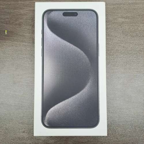 (荃灣實體店, 接近全新全套15pro max 仲有apple care 😤) Apple Iphone 15 pro max...
