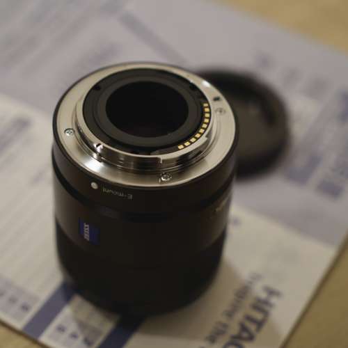 FS:99%new Sony 24/1.8 ZA APSC