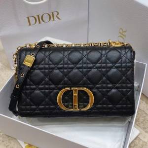 中碼 Dior Caro 手袋黑色柔軟 Cannage 藤格紋圖案小牛皮編號: M9242UWHC_M900