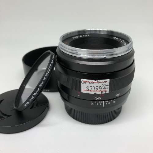 99% New Carl Zeiss Planner 50mm F1.4手動鏡頭, 可於深水埗門市購買