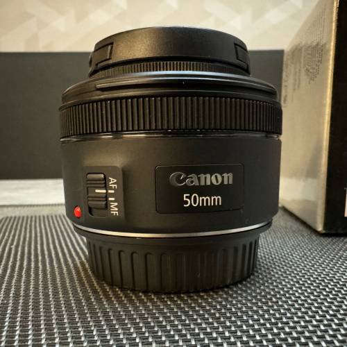 canon EF 50mm f/1.8 STM