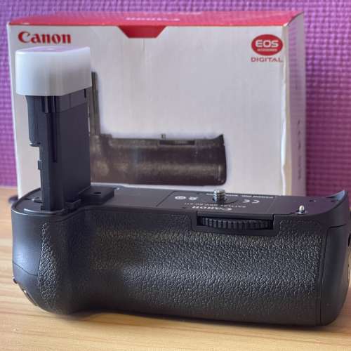 原廠Canon BG-E11 Battery Grip for EOS 5D Mark III, 5DS, & 5DS R 電池手柄 (日本...