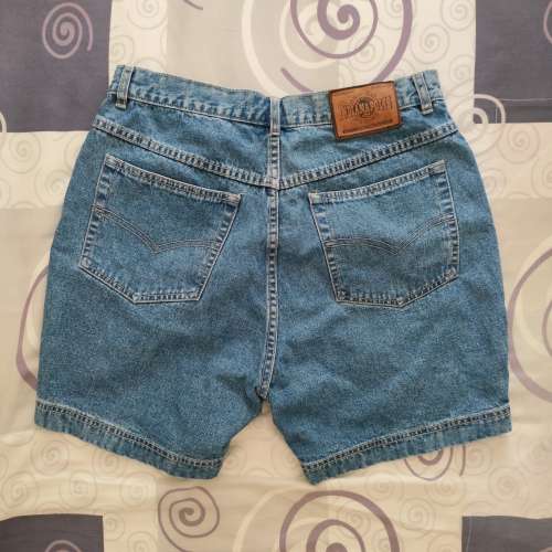 Blue Jeans Shorts &middot; 藍色牛仔短褲