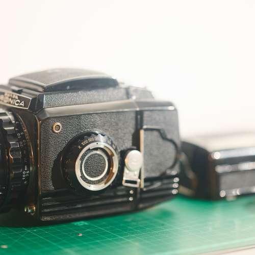 Bronica s2 + 75mm 2.8 lens + 2 film back