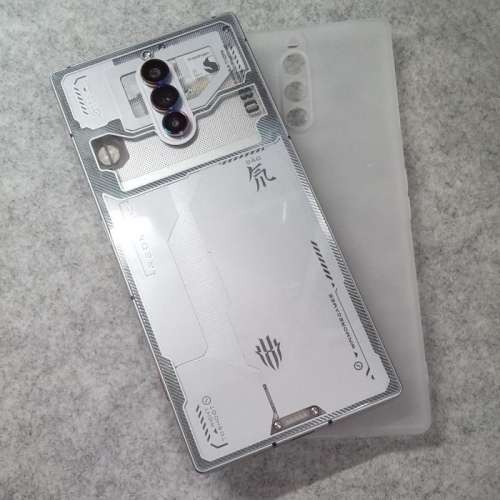 Nubia 紅魔 8pro,頂配版,國際rom,(16+512gb),98%新 .