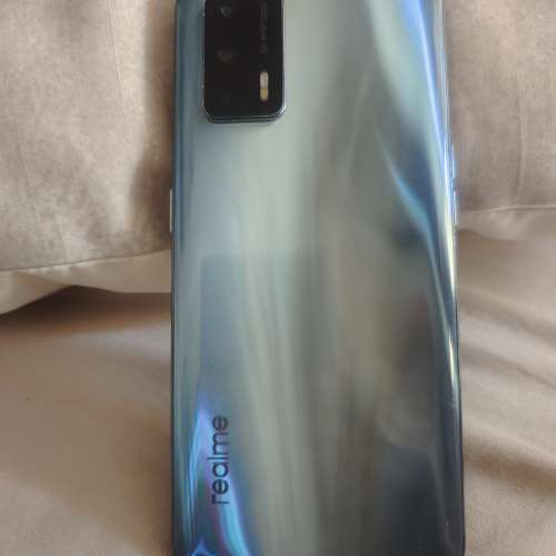 Oppo  Realme GT 5G  12+256G          6.43 inches(吋)  Super AMOLED 屏 Screen