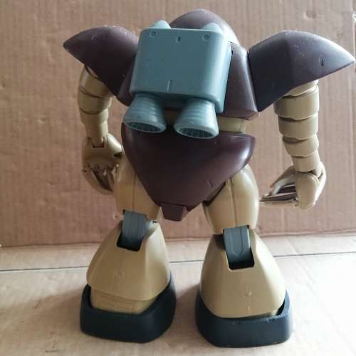 1/144 (素組和不齊件 )  gundam model 4