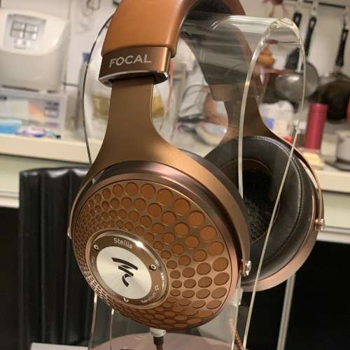 Focal stellia 封閉式頭戴式耳機