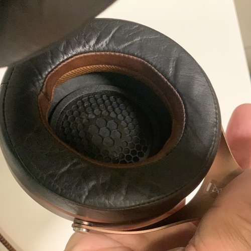 Focal stellia 封閉式頭戴式耳機