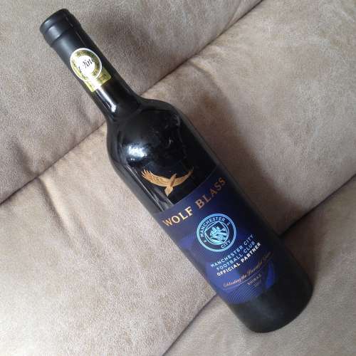 🍷WOLF BLASS Manchester City Football Club Shiraz 2017 750ml 13.5% NEW 全新 ...