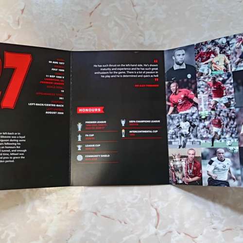 曼聯 施維斯達 親筆簽名 球星卡