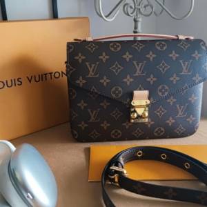 Louis Vuitton Pochette Métisse手提包