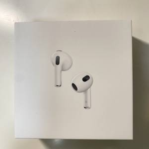 Apple AirPods 3 with lightning charging case 全新未開封
