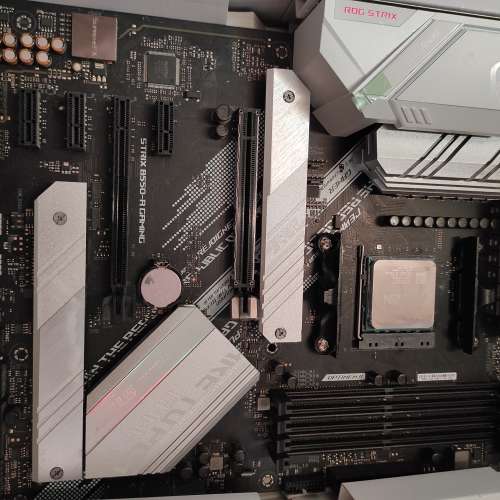 Asus rog b550a gaming atx motherboard 底板