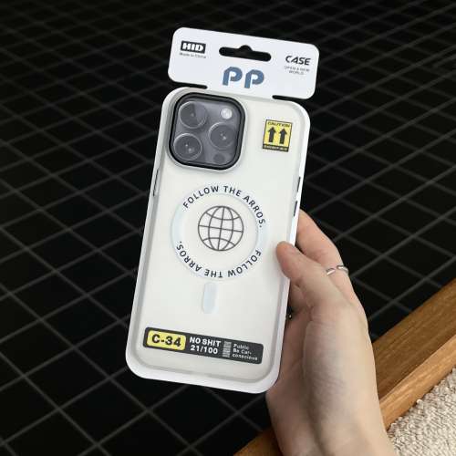 全新現貨 黃箭頭地球款式 磨砂金屬鏡頭磁吸款 iPhone12~iPhone15promax都有 免費順...