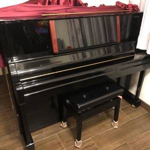 放售九成以上新 Yamaha YC121D鋼琴