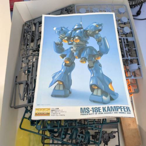 渣古 figure 砌模型連 Omega 紙袋一個 Power bank充電器 4000mAh 3合1充電線充電線...