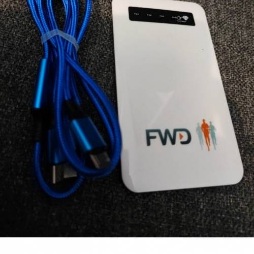 渣古 figure 砌模型連 Omega 紙袋一個 Power bank充電器 4000mAh 3合1充電線充電線...