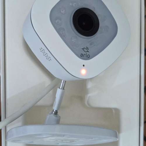 NETGEAR ARLO Q PLUS 全高清無線網絡攝影機