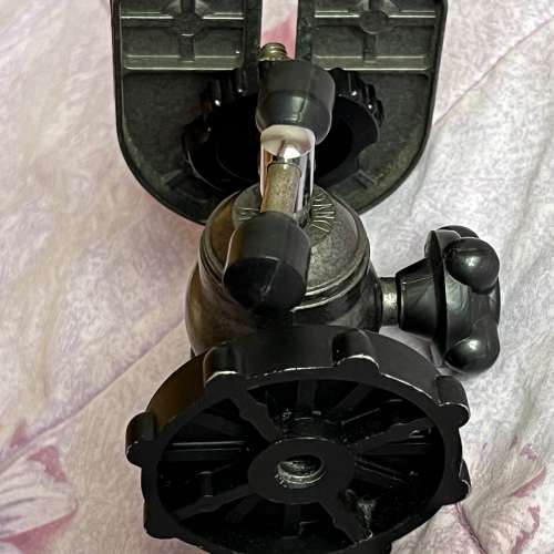 Used 90%New GITZO BREVETE SGDG 275三腳架偏心Ball頭雲台, 只用過幾次, 狀況良好, ...