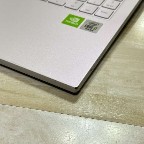 15.6&rdquo; Samsung GalaxyBook ION i7 32g RAM 1T LAPTOP