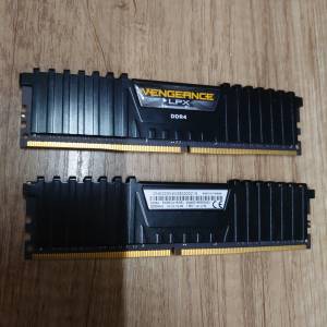 Corsair DDR4 3200. 16g x 2