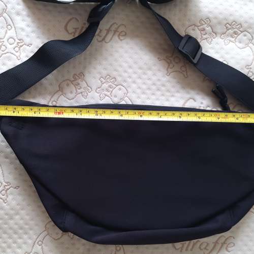 全新黑色ins韓版大容量工裝胸包 中性運動腰包 腰袋 休閒胸包 belt bag 斜挎包 斜孭...