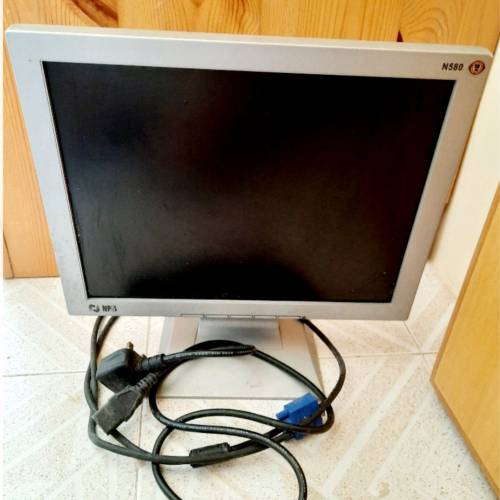 全新電腦屏幕