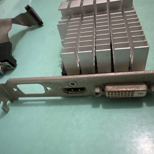 GIGABYTE GT 730 with VGA