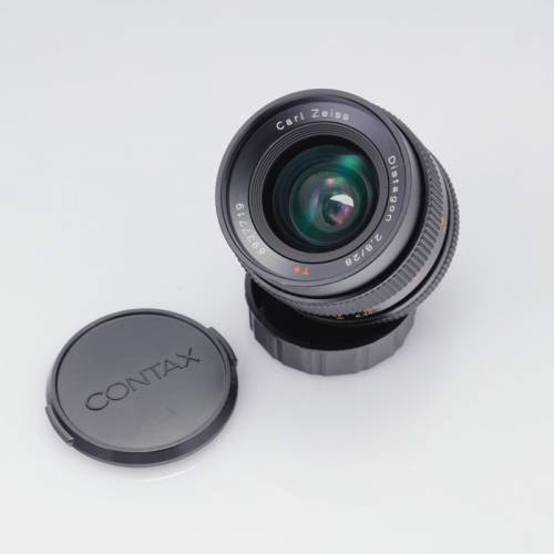 Contax Carl Zeiss Distagon 28mm f2.8