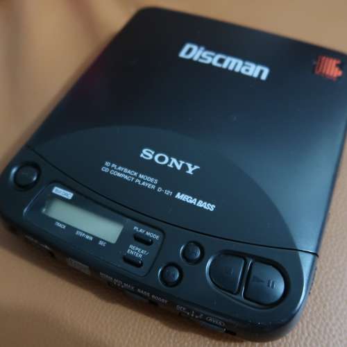 SONY D-121 DISCMAN 1bit DAC mega bass cd player