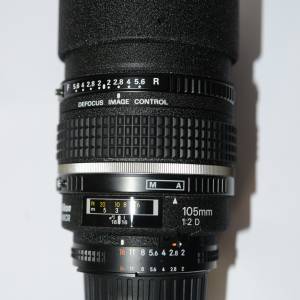 Nikon AF DC-Nikkor 105mm F2D