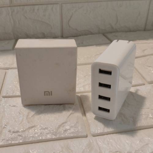 95%勁新原裝mi小米迷你旅行4 USB 頭充電器 全套有盒